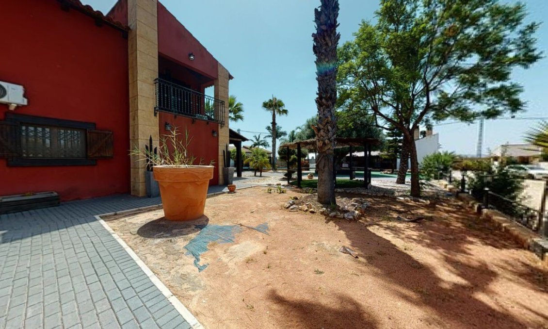 Resale - Villa -
Catral - Costa Blanca