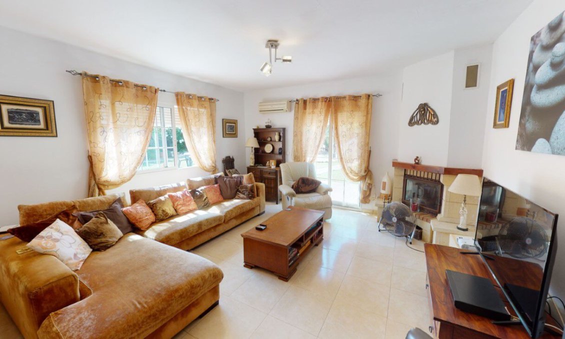 Revânzare - Vilă -
Los Belones - Inland