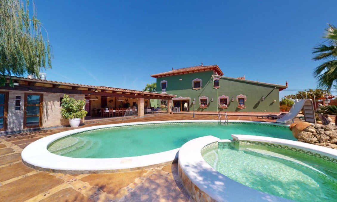 Resale - Villa -
Almoradí - Inland