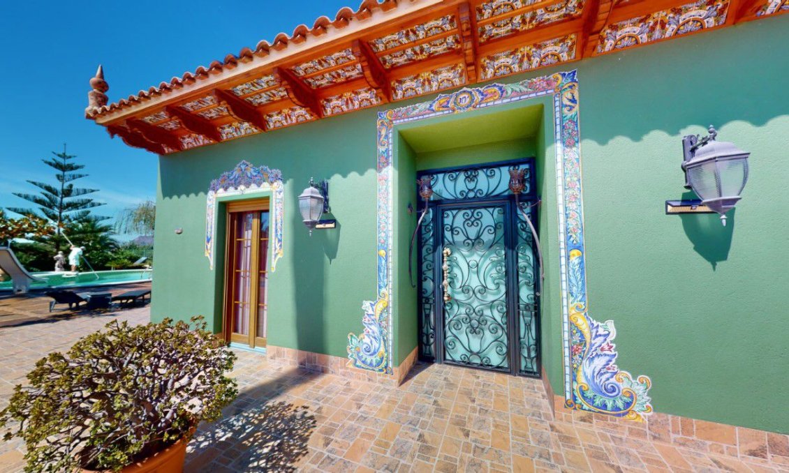Resale - Villa -
Almoradí - Inland