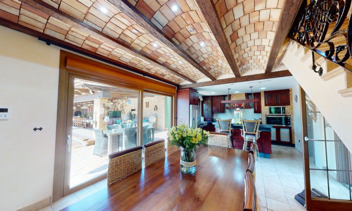 Resale - Villa -
Almoradí - Inland