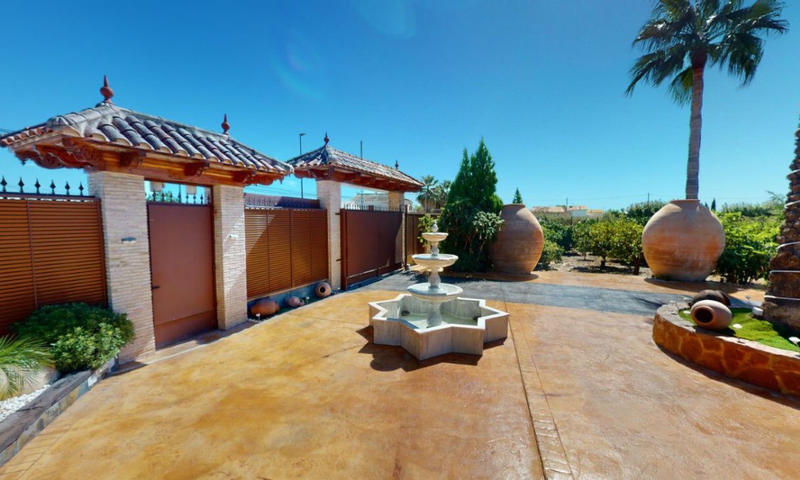 Resale - Villa -
Almoradí - Inland