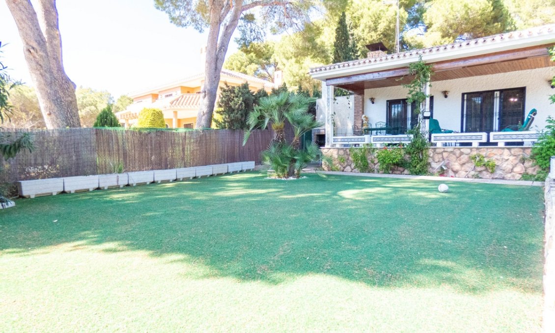 Wiederverkauf - Villa -
Dehesa de Campoamor - Costa Blanca