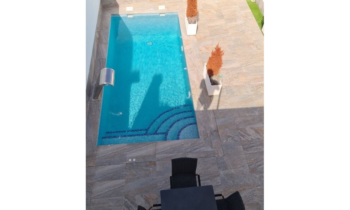 Obra nueva - Town House -
Avileses