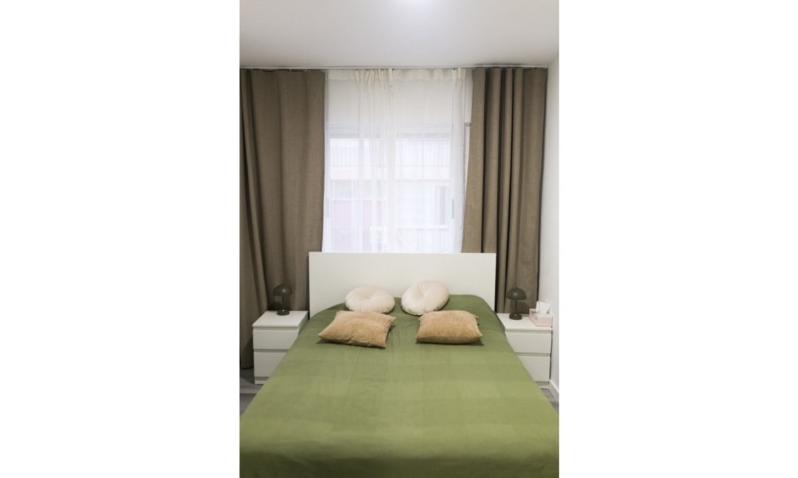 Resale - Apartment -
Torrevieja - Costa Blanca