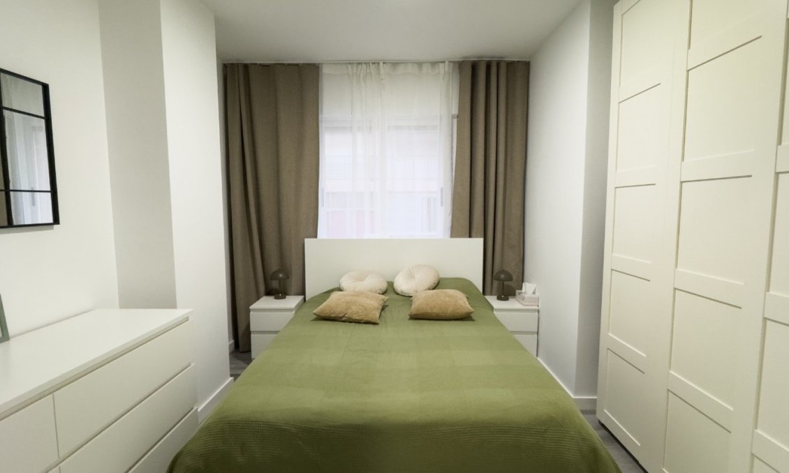 Resale - Apartment -
Torrevieja - Costa Blanca