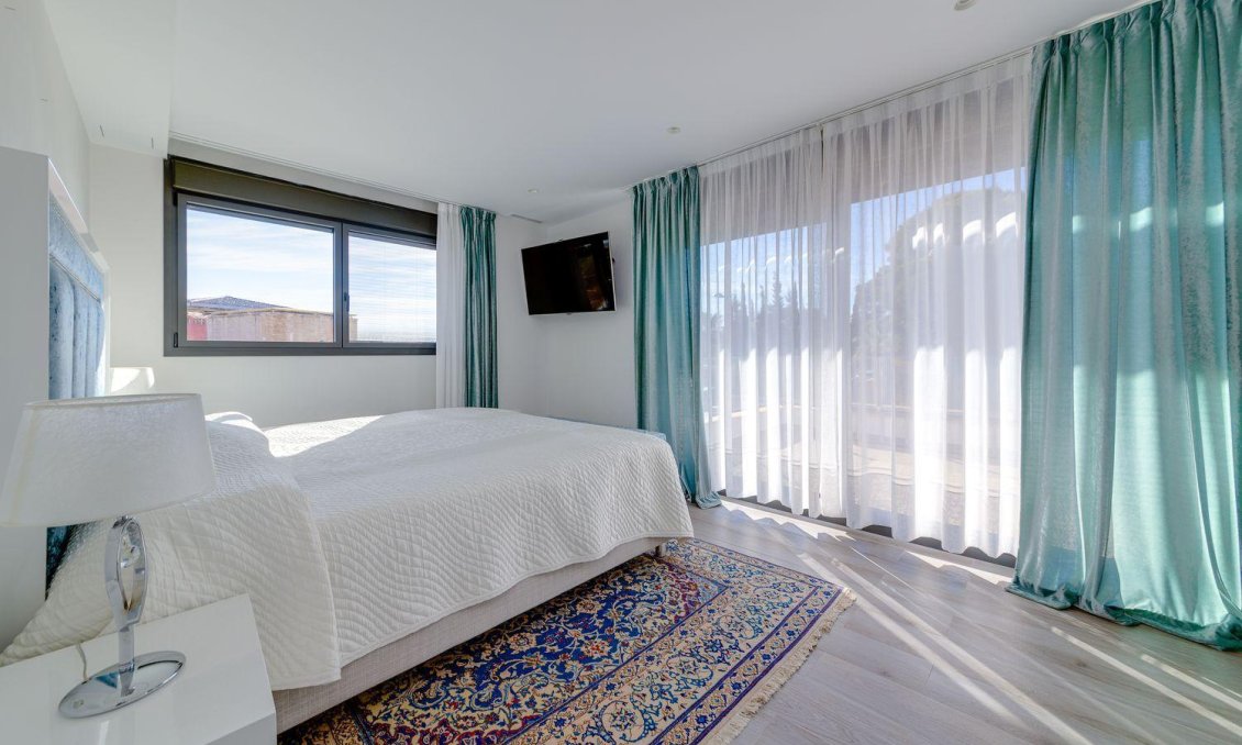 Revânzare - Vilă -
Torrevieja - Costa Blanca