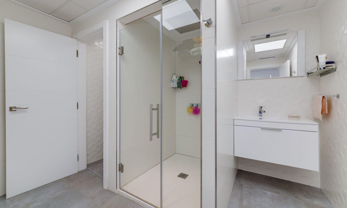 Revânzare - Vilă -
Torrevieja - Costa Blanca