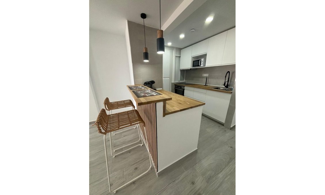 Resale - Apartment -
Torrevieja - Costa Blanca