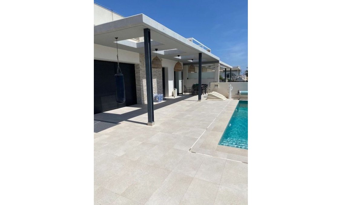 Revente - Villa -
Los Balcones - Costa Blanca