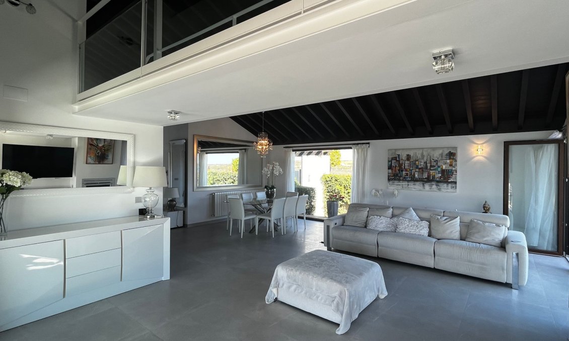 Használt Ingatlanok - Villa -
Sucina - Inland