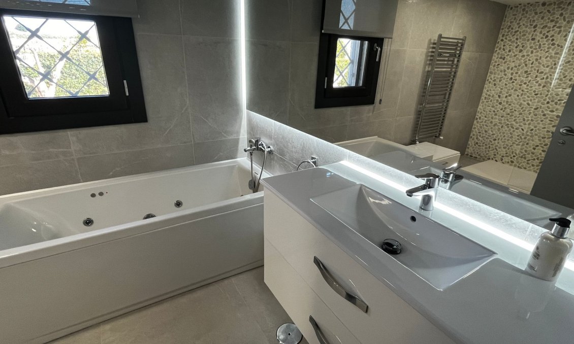 Használt Ingatlanok - Villa -
Sucina - Inland