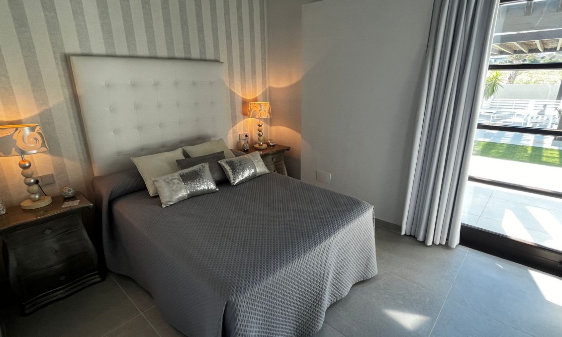 Használt Ingatlanok - Villa -
Sucina - Inland