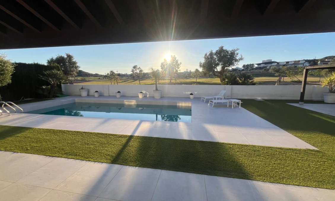 Használt Ingatlanok - Villa -
Sucina - Inland