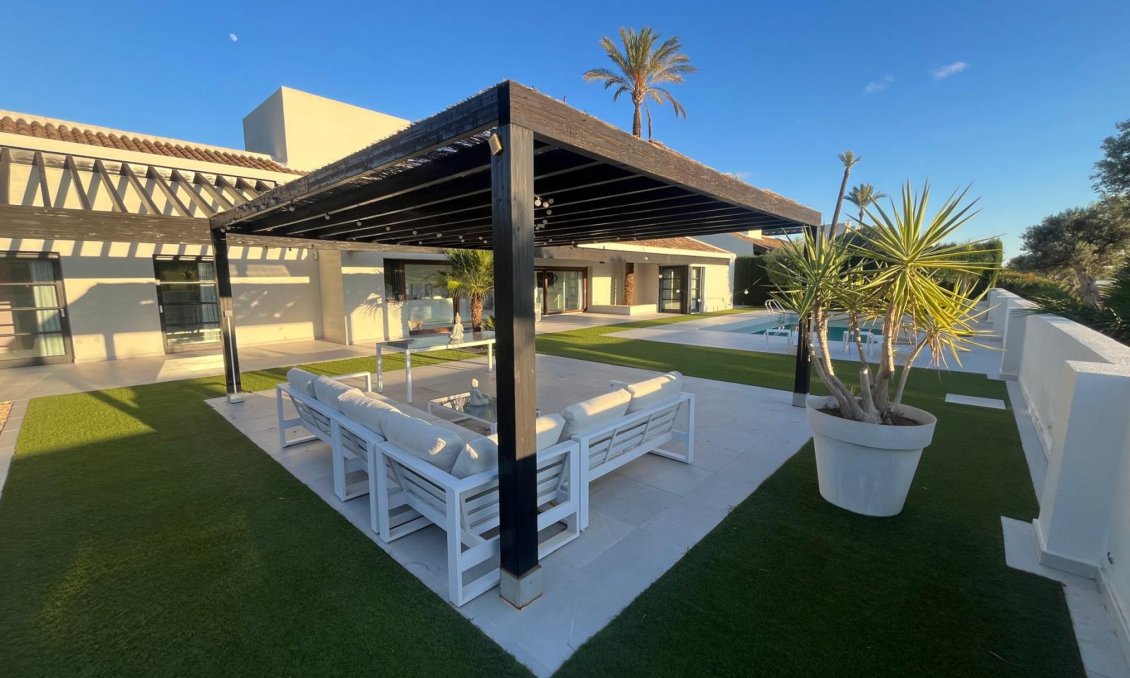 Használt Ingatlanok - Villa -
Sucina - Inland