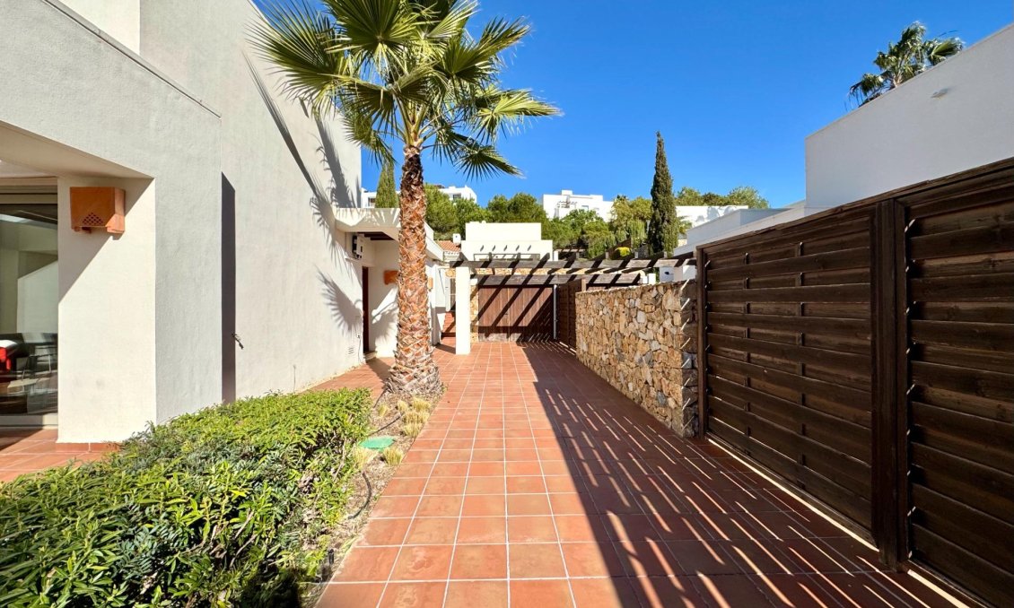 Revânzare - Vilă -
Orihuela - Las Colinas Golf