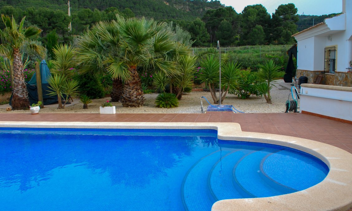 Wiederverkauf - Villa -
Pliego - Inland