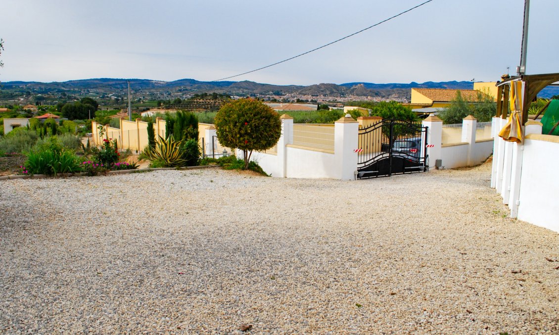 Wiederverkauf - Villa -
Pliego - Inland