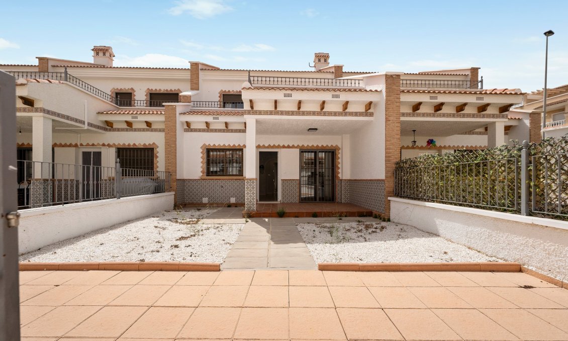 Wiederverkauf - Town House -
San Miguel de Salinas - Inland