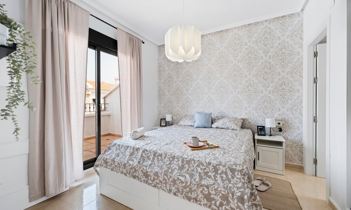 Wiederverkauf - Town House -
San Miguel de Salinas - Inland