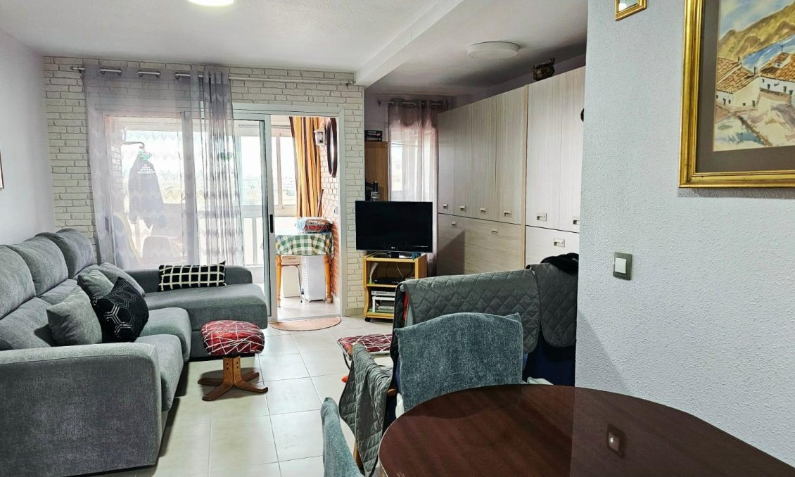 Revânzare - Apartament -
Torrevieja - Playa De Los Naufragos