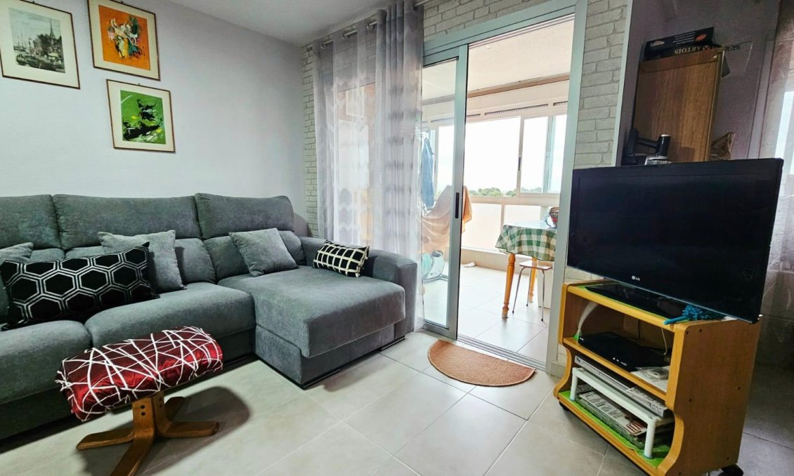 Revânzare - Apartament -
Torrevieja - Playa De Los Naufragos