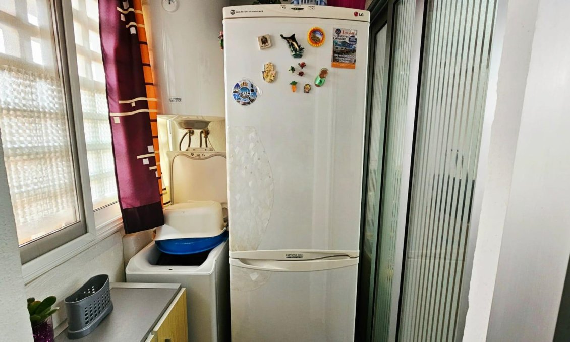 Revânzare - Apartament -
Torrevieja - Playa De Los Naufragos