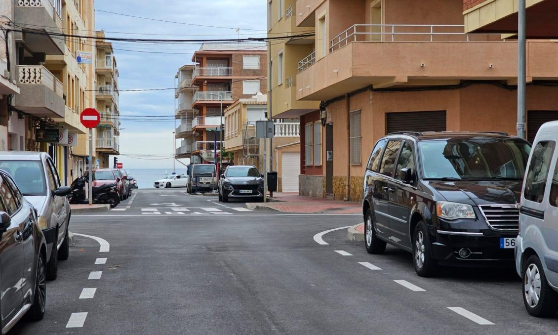 Revânzare - Apartament -
Torrevieja - Playa De Los Naufragos