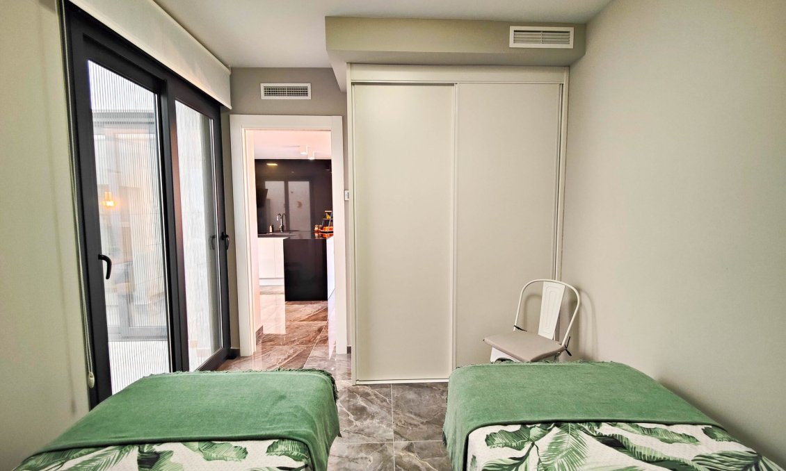 Revente - Appartement -
Orihuela Costa - Costa Blanca