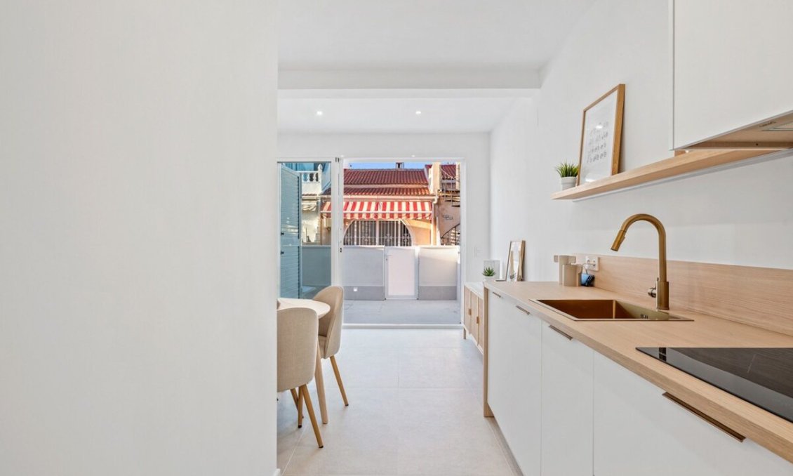 Wiederverkauf - Town House -
Torrevieja - Costa Blanca