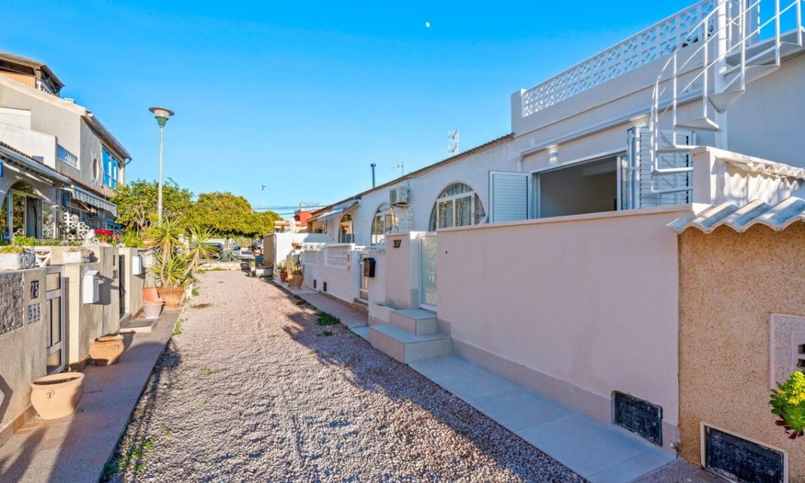 Wiederverkauf - Town House -
Torrevieja - Costa Blanca