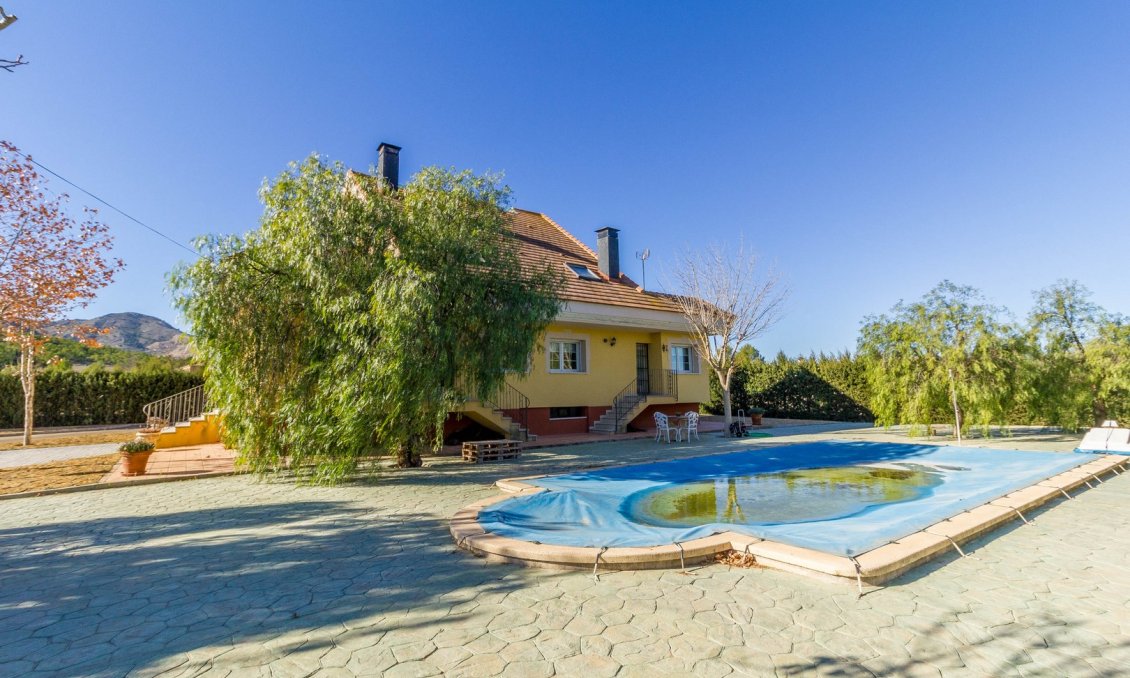 Használt Ingatlanok - Villa -
Yecla - Inland