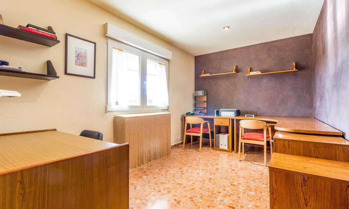 Használt Ingatlanok - Villa -
Yecla - Inland