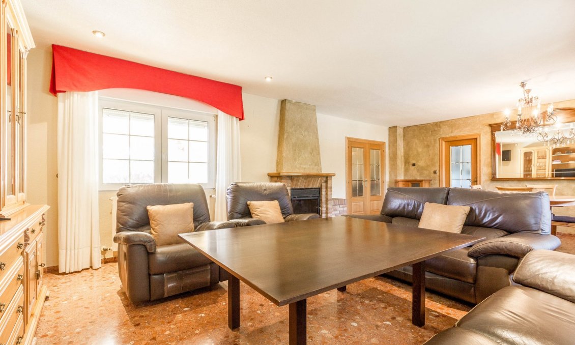 Használt Ingatlanok - Villa -
Yecla - Inland