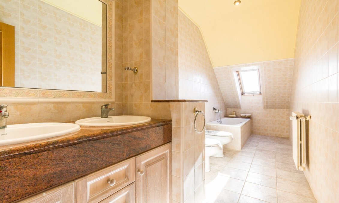 Használt Ingatlanok - Villa -
Yecla - Inland