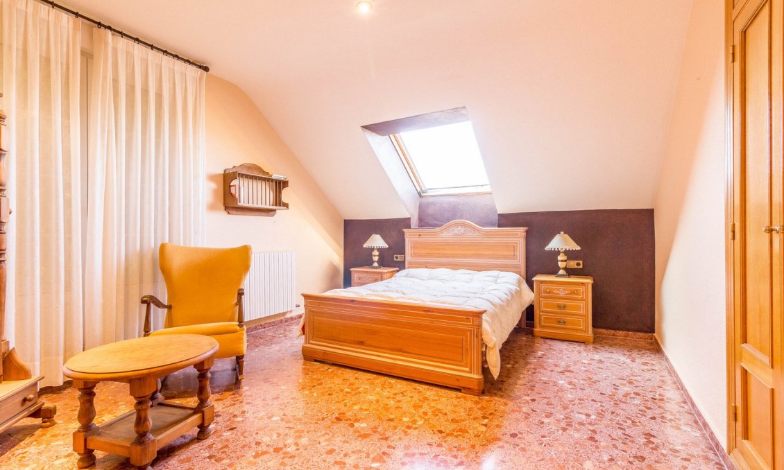 Használt Ingatlanok - Villa -
Yecla - Inland