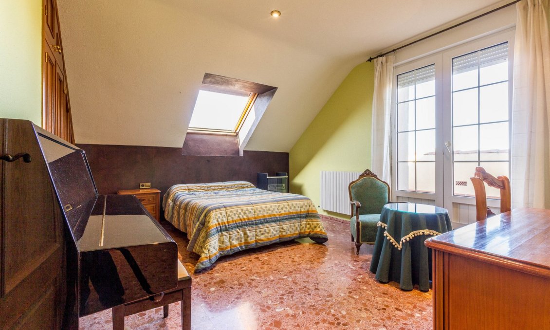 Használt Ingatlanok - Villa -
Yecla - Inland