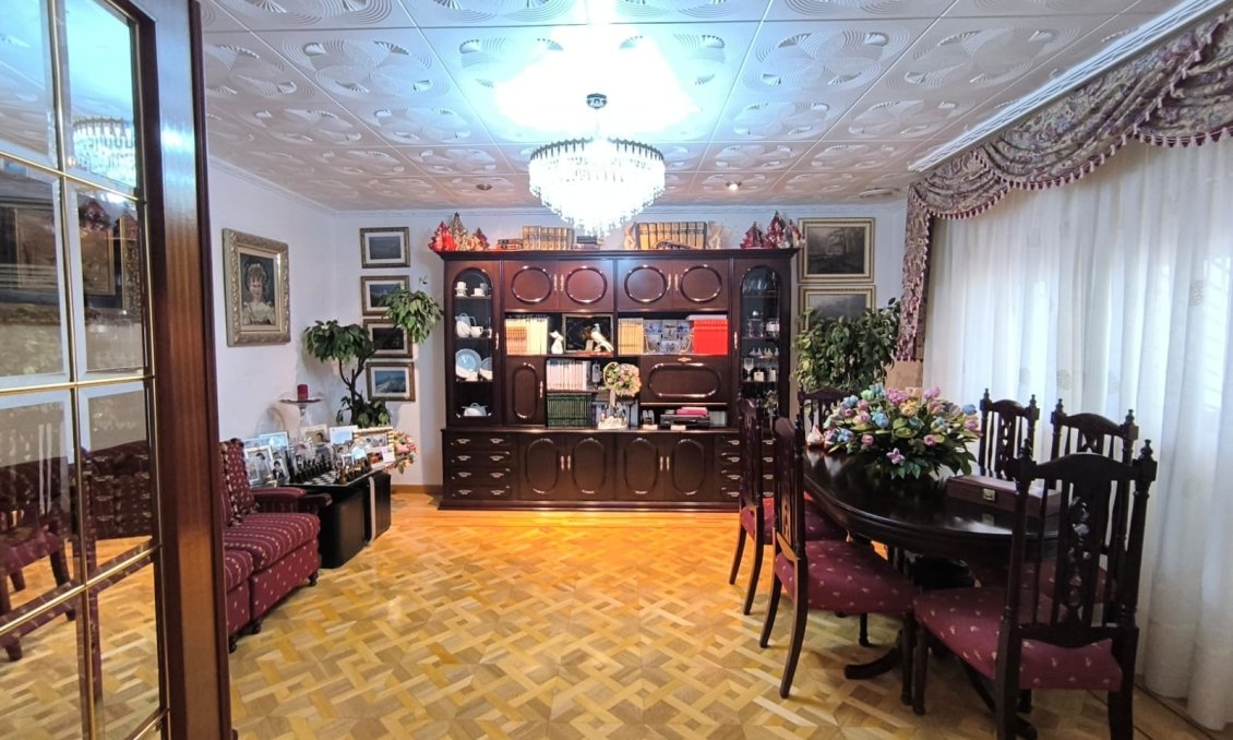 Revânzare - Vilă -
Sax - Inland