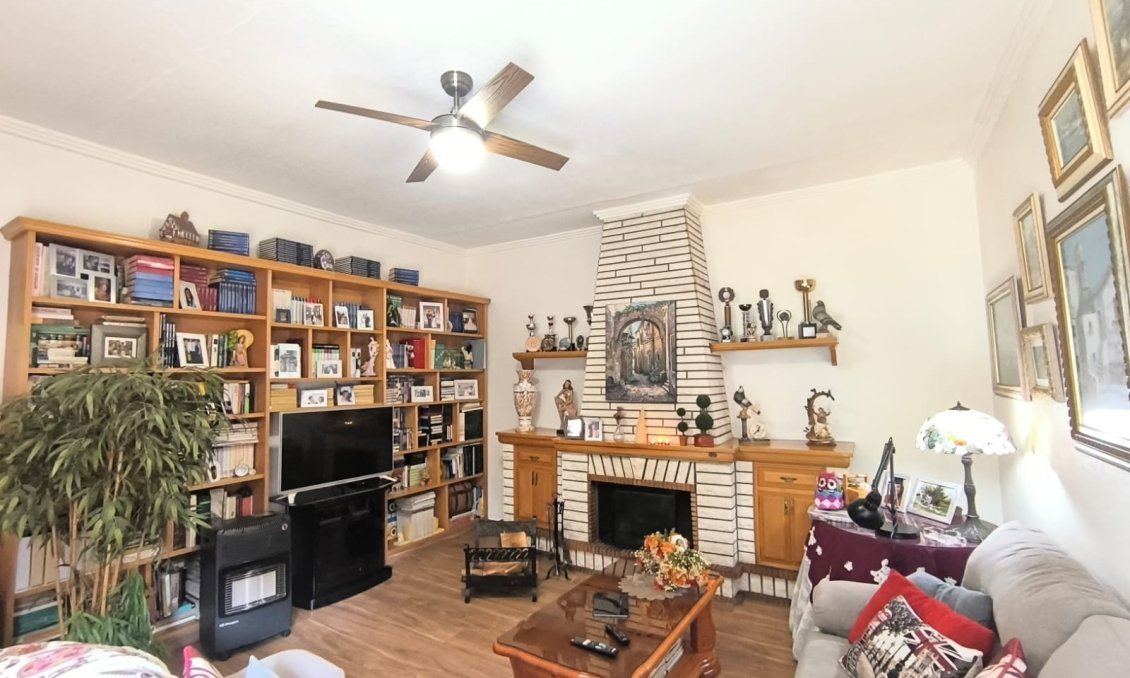 Revânzare - Vilă -
Sax - Inland