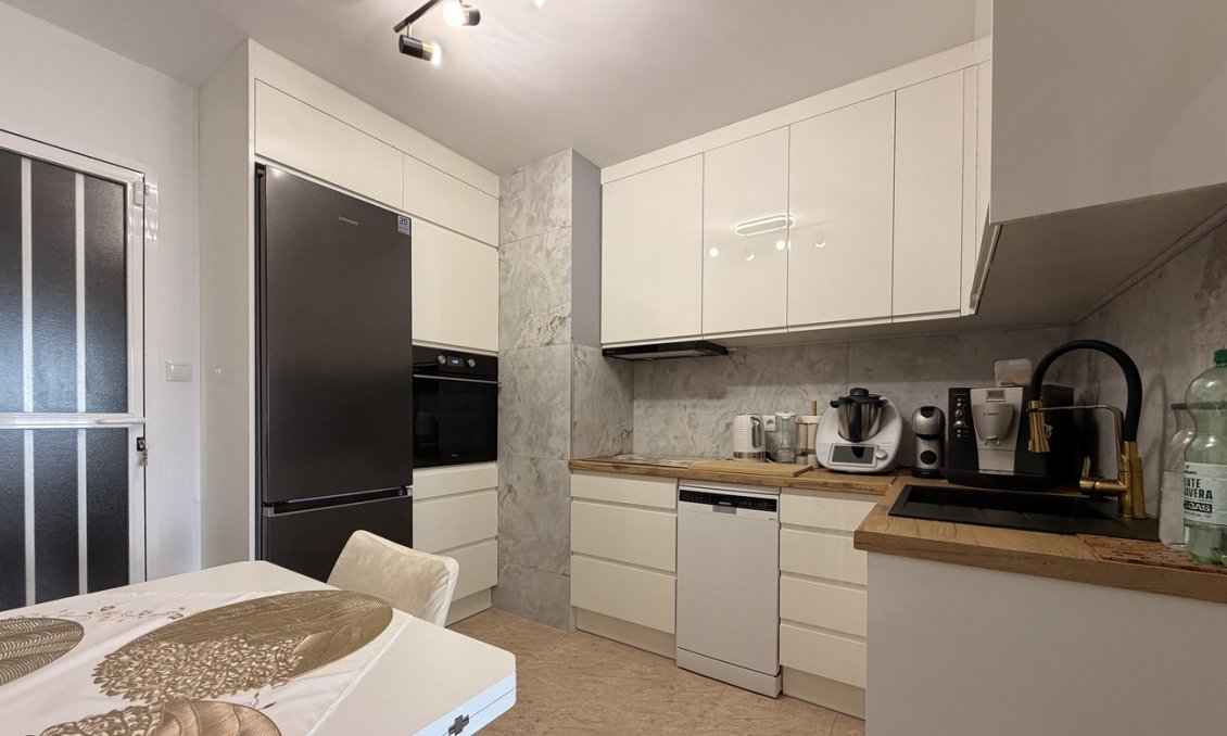 Wiederverkauf - Wohnung -
Torrevieja - Urb. Calas Blancas III