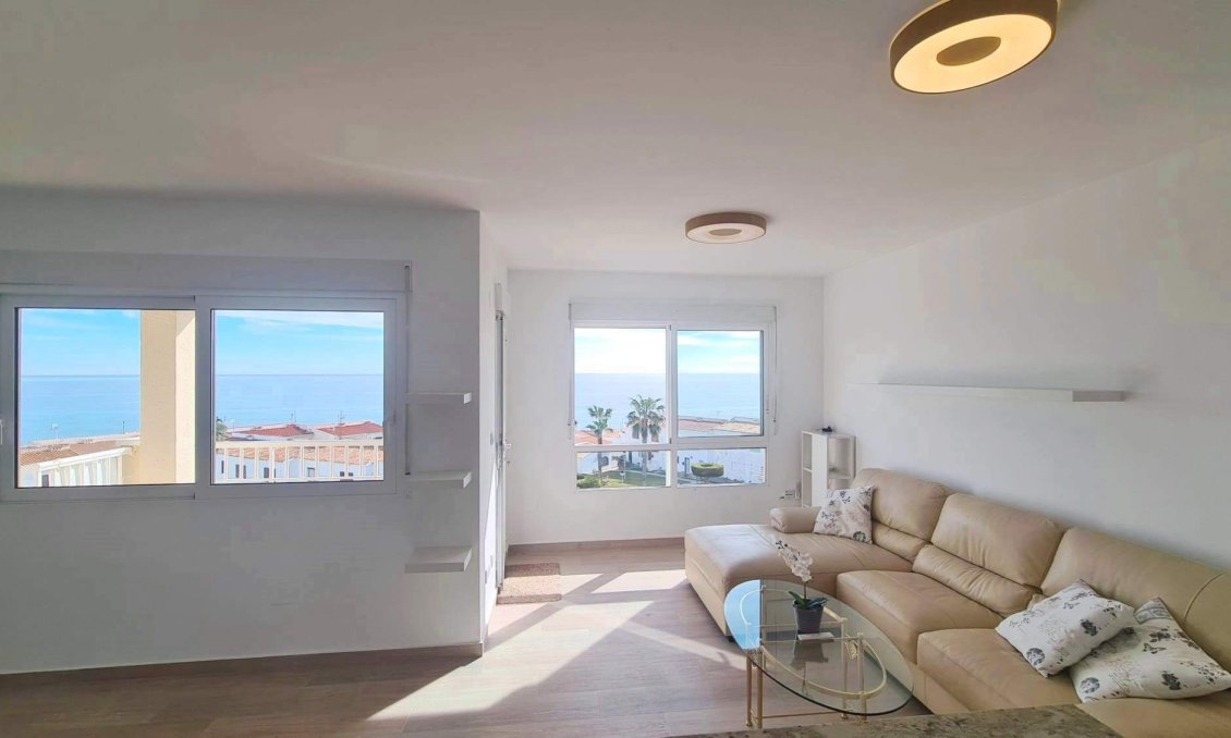 Resale - Apartment -
Playa Flamenca - Costa Blanca