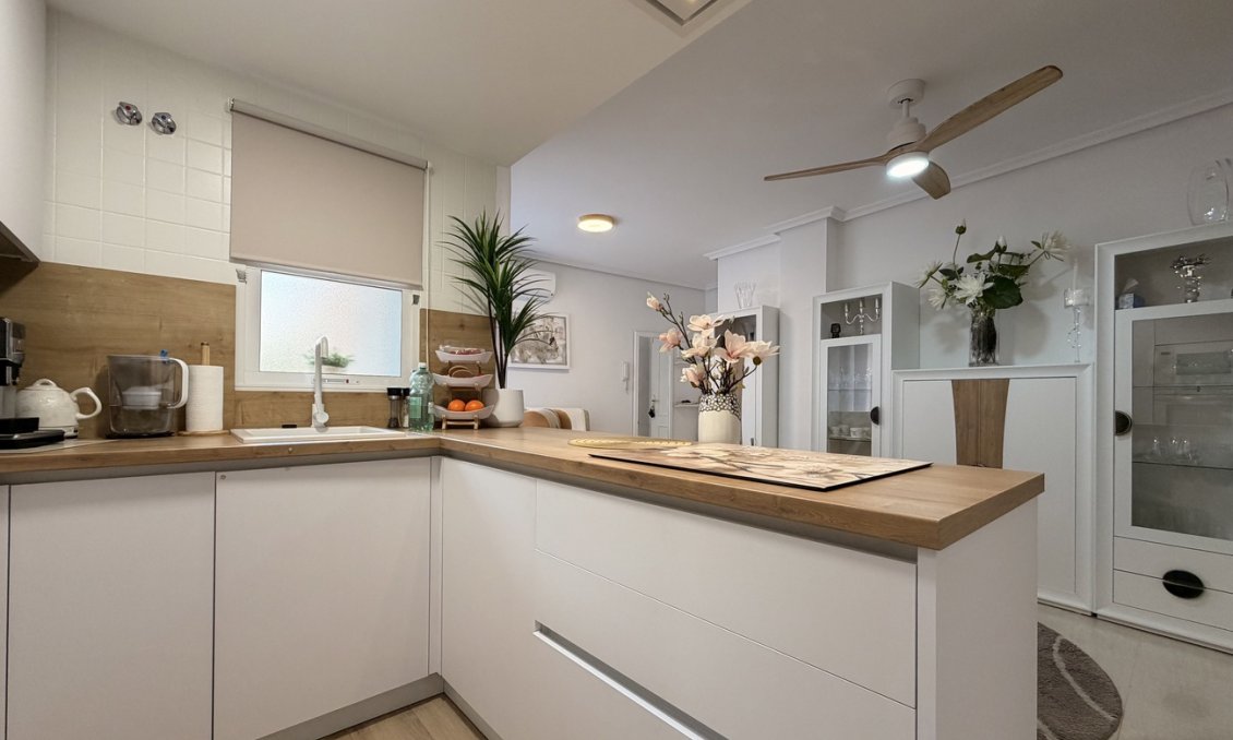 Resale - Apartment -
Torrevieja - Costa Blanca