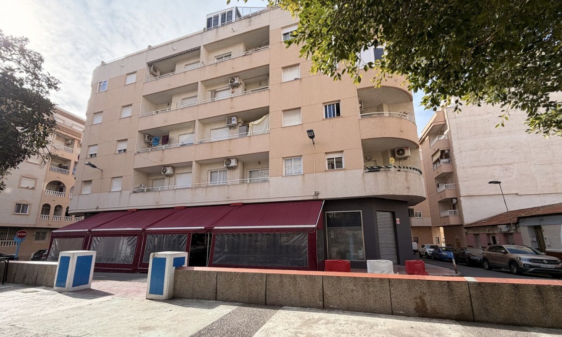Resale - Apartment -
Torrevieja - Costa Blanca