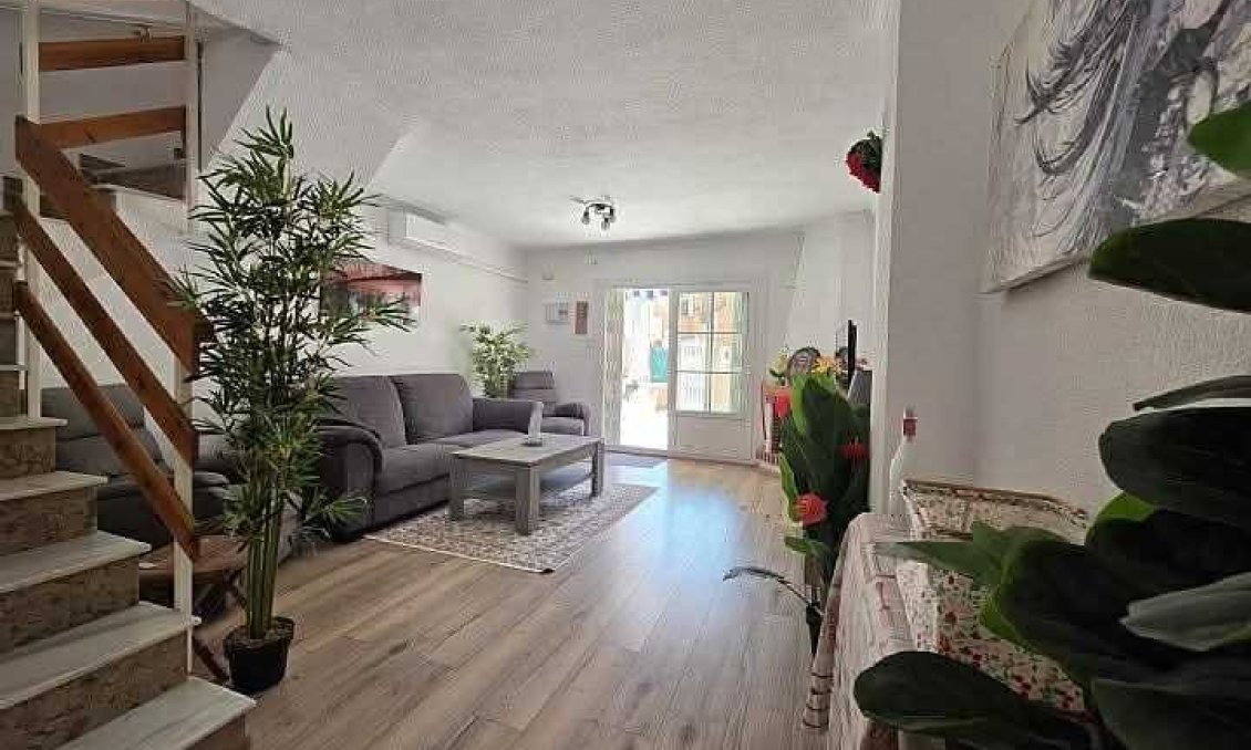 Wiederverkauf - Town House -
La Rosaleda - Inland