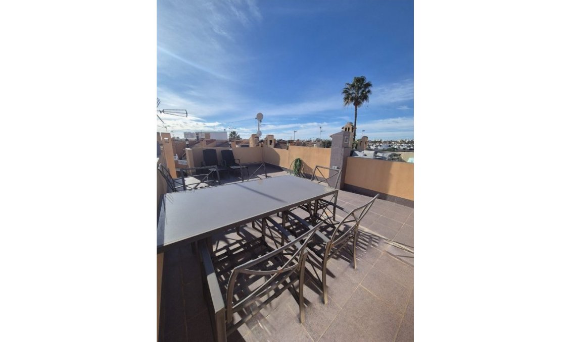 Wiederverkauf - Town House -
La Rosaleda - Inland