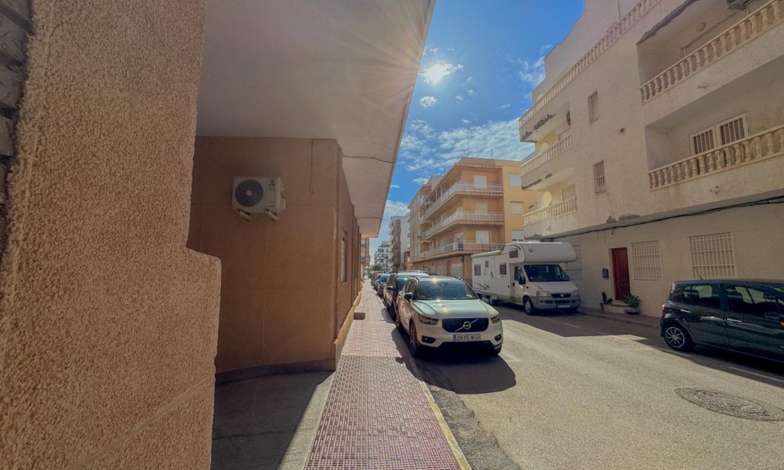Revente - Appartement -
Torrevieja - La Mata Pueblo