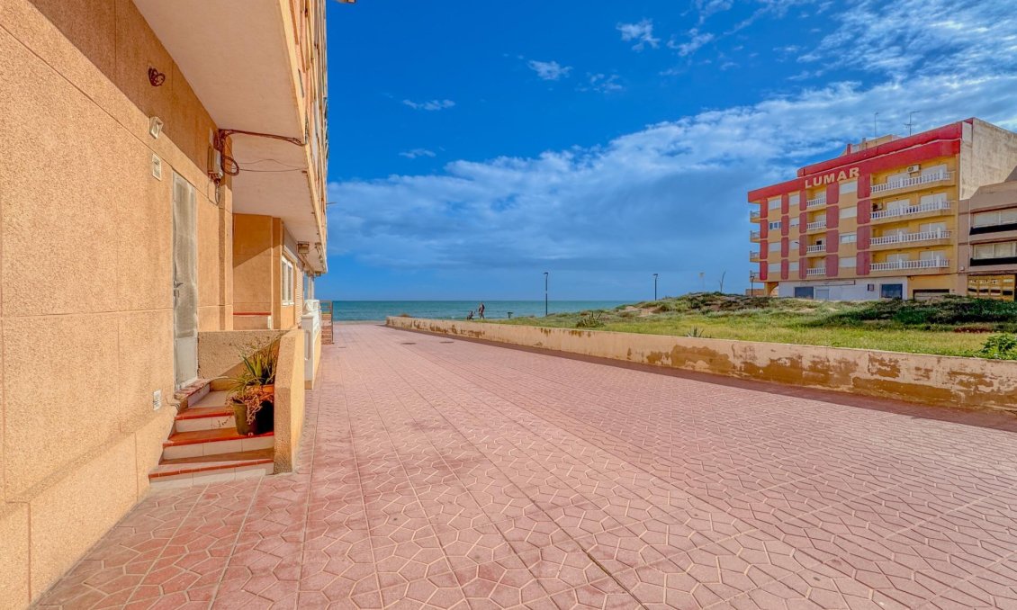 Revente - Appartement -
Torrevieja - La Mata Pueblo