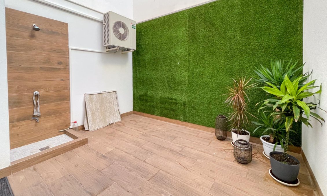 Revânzare - Apartament -
Torrevieja - Playa del Cura