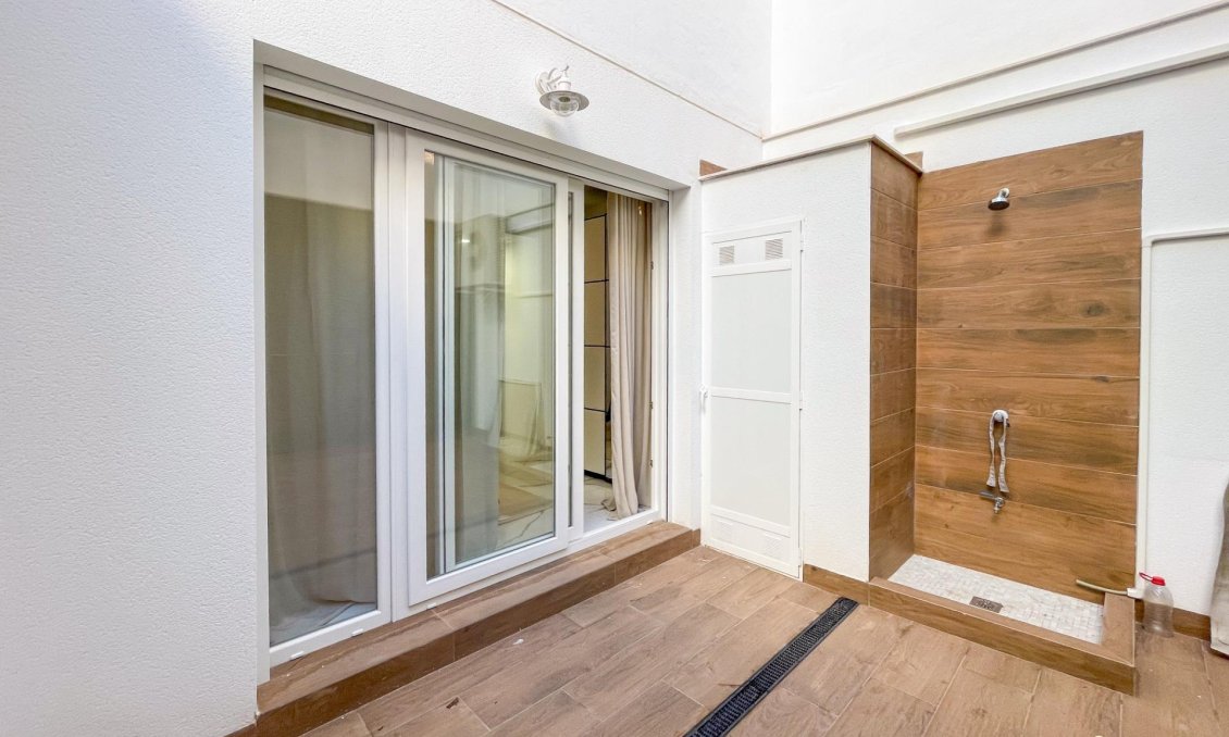 Revânzare - Apartament -
Torrevieja - Playa del Cura