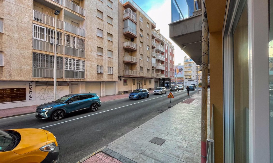 Revânzare - Apartament -
Torrevieja - Playa del Cura